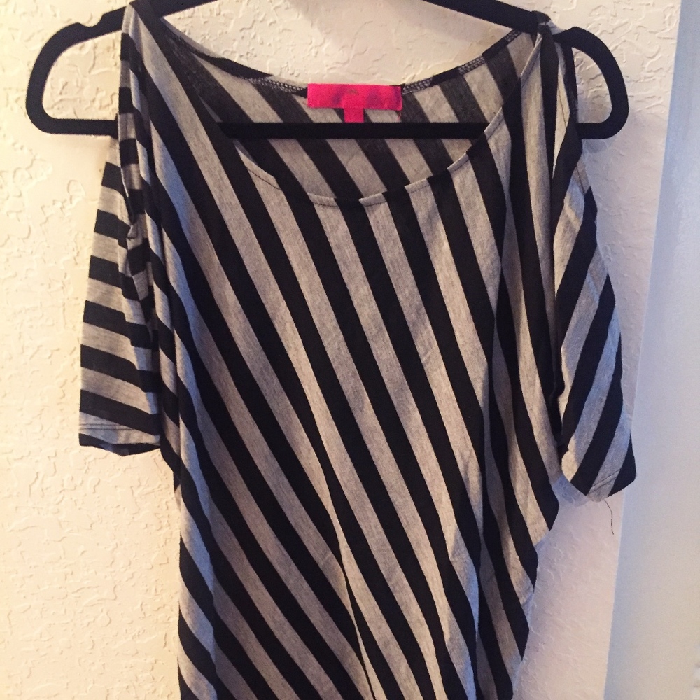 Ladies Blouse with Cutout Sleeves